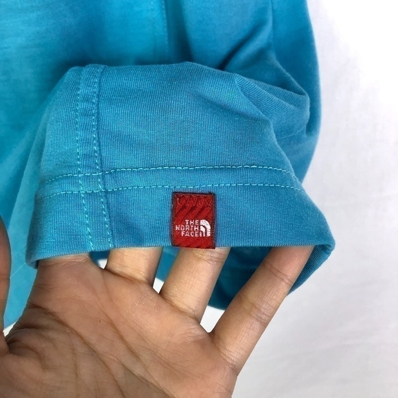 🦄2/$20 The North Face Turquoise Vaporwick Tee - Picture 3 of 7